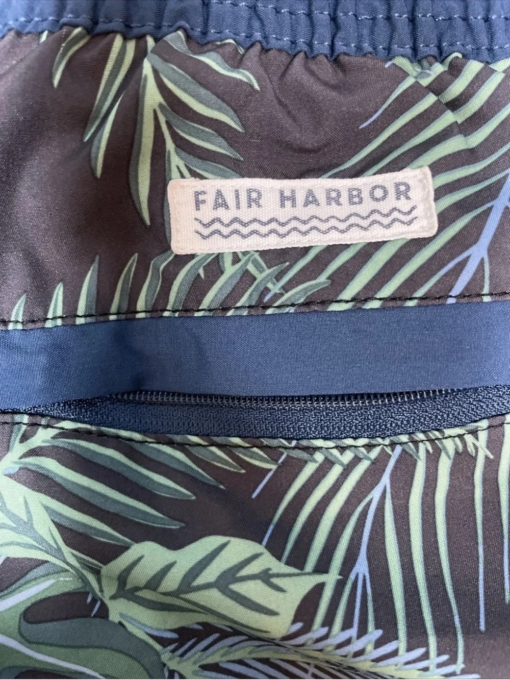 Fair Harbor Swim Shorts Mens Large Navy Green Tropical Trunks Lined Drawstring